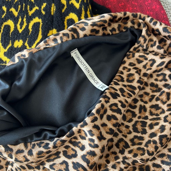 Leopard satin midi skirt - Picture 3 of 3